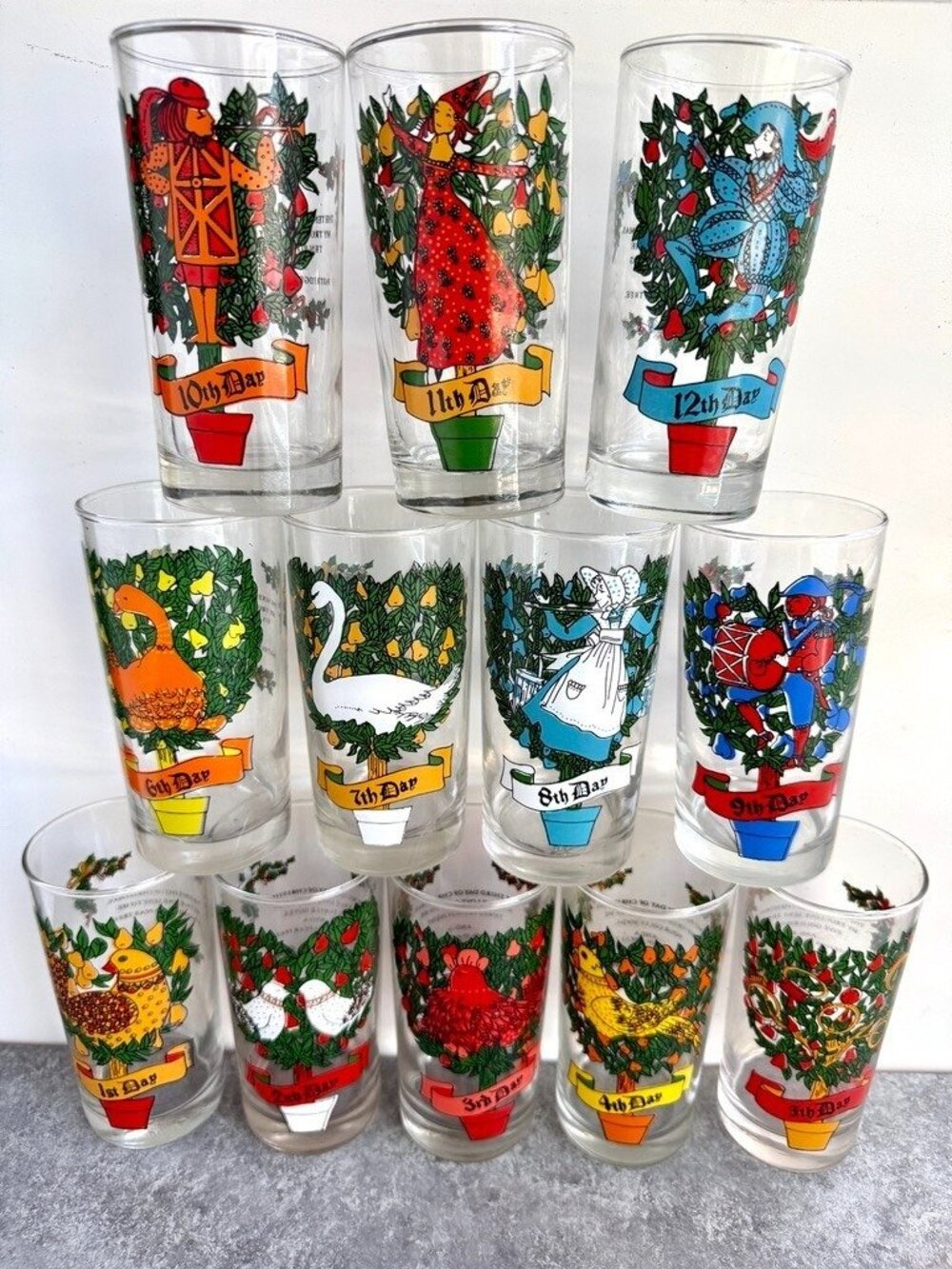 Vintage 12 Days of Christmas Glass Tumblers Set Of 12 Holiday Glasses 12oz